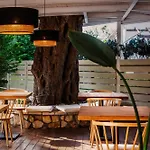 Bohotel Eleonas Anex 3*