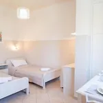 Bohotel Eleonas Anex 3*